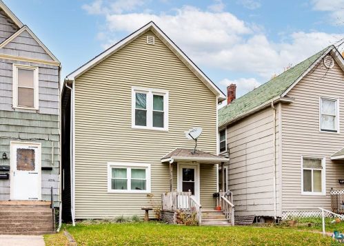2719 2nd St, Duluth, MN 55812-1920