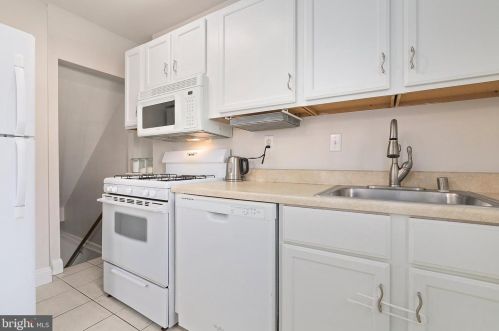 209 62nd St, Washington DC  20019-7933 exterior