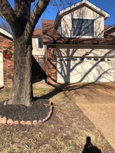 5583 Pierre Ct, Saint Louis, MO 63128-4187