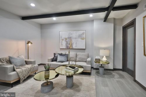 613 Bainbridge St, Philadelphia PA 19146-2413 exterior