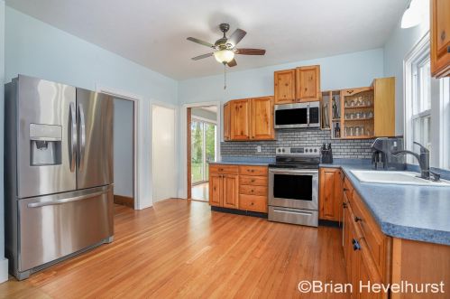 1424 Widdicomb Ave, Grand Rapids MI 49504-3046 exterior