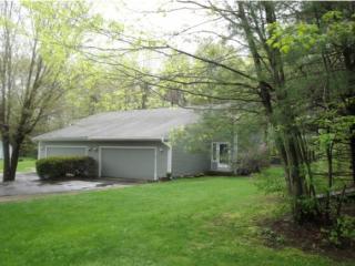 6 Susan Ln, Concord, NH 03301-5930