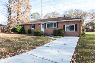 124 Hibben Rd, Chesapeake, VA 23320-6014