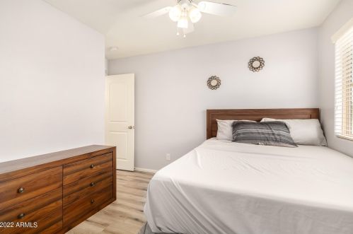 2032 77th Ln, Phoenix AZ 85033-4925 exterior