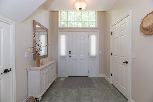 952 Eagle Lk Dr, Kalamazoo MI 49009-8429 exterior