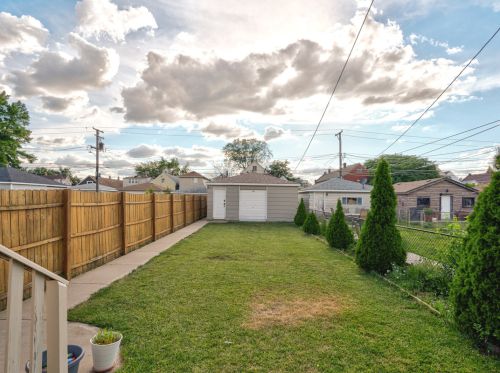 3032 48 Ct, Chicago IL 60804-3641 exterior