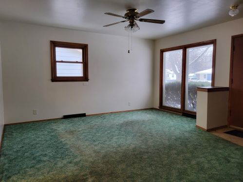 6628 51st St, Milwaukee, WI 53223-6035