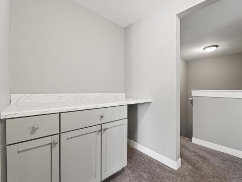 5160 King Arthurs Ct, Milwaukee WI 53221-3138 exterior