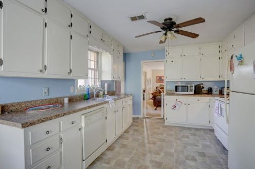 3024 Brookshire Way, Duluth GA 30096-3692 exterior