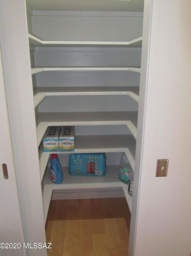 3008 Dickson Dr, Tucson AZ 85716-1722 exterior