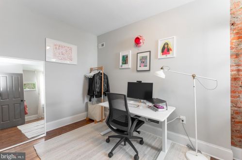 2570 Cedar St, Philadelphia PA 19125-2335 exterior