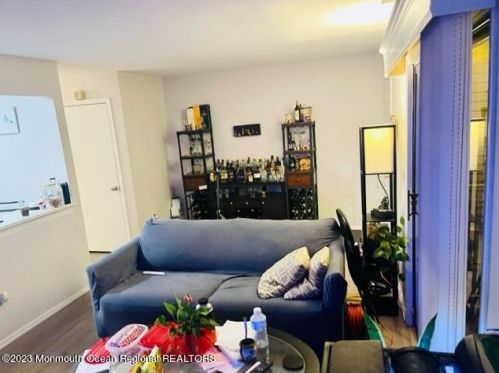 4401 Birchwood Ct, New Brunswick NJ 08902-3919 exterior