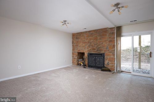 10910 Pebble Run Dr, Silver Spring MD  20902-3685 exterior