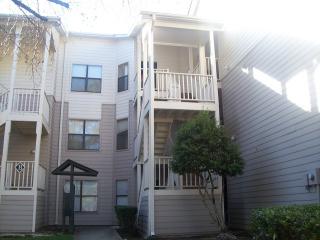 600-10C21 Audubon Lake Dr, Durham NC  exterior