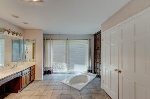 1398 Lakeshore Cir, Gainesville GA 30501-1500 exterior