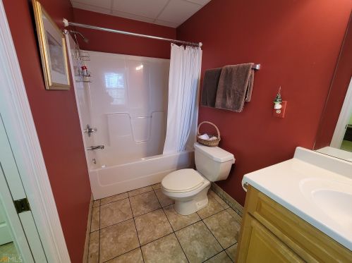 4304 Jim Hood Rd, Gainesville GA 30506-2830 exterior