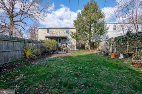 1380 Orchard St, Lancaster PA  17601-4038 exterior