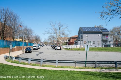 56 1st St, Perth Amboy NJ 08861-4333 exterior