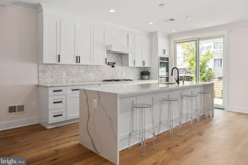 407 Decatur St, Washington DC  20011-4744 exterior