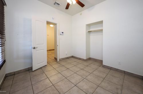 244 24 St, Tucson AZ 85713-1647 exterior