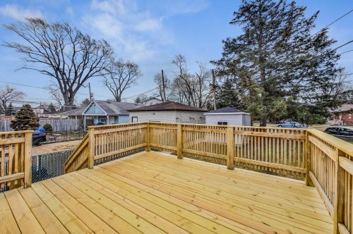 6507 Raven St, Chicago IL  60631-2517 exterior