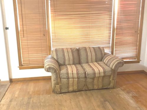 5441 Natoma Ave, Chicago, IL 60638-2411