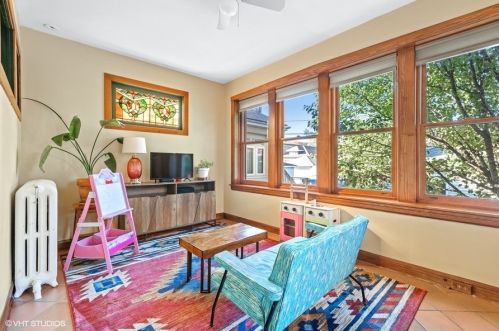 4430 Francisco Ave, Chicago IL 60652-3409 exterior