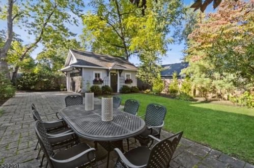 238 Clark St, Westfield NJ 07090-4012 exterior