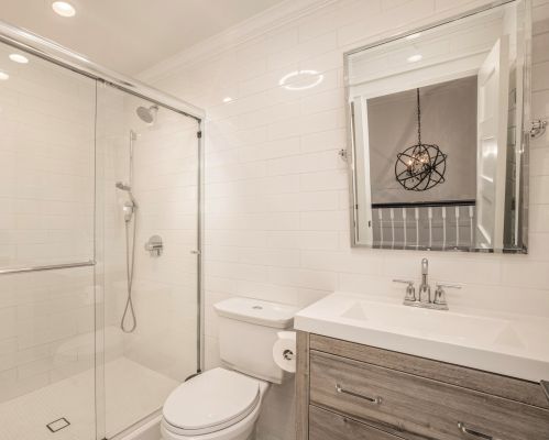 3525 Prospect Ave, Milwaukee WI 53211-2623 exterior