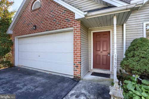 1559 Macintosh Way, Hummelstown, PA 17036-8730