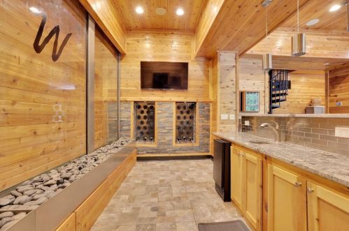 8069 Kenstone Ct, Atlanta GA 30350-4160 exterior