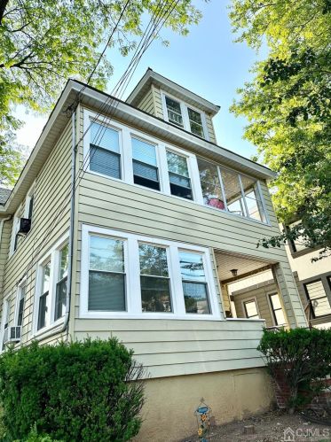 312 4th Ave, New Brunswick NJ  08904-2726 exterior