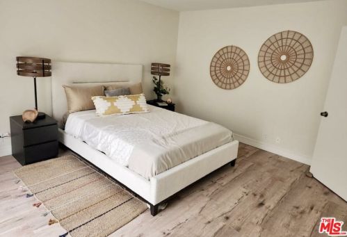 4555 Falkirk Bay, Oxnard CA 93035-3743 exterior