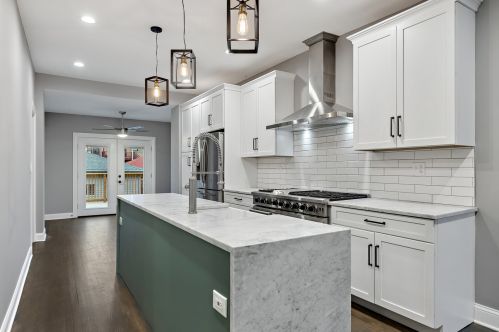 3312 Cullom Ave, Chicago IL 60618-1218 exterior