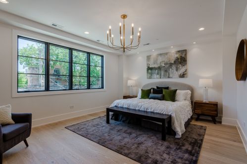 1909 Dayton St, Chicago IL 60614-5028 exterior