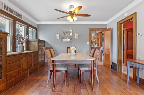 1015 76, Milwaukee WI 53214-3031 exterior