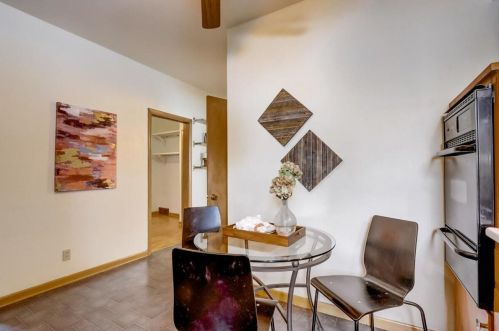 3403 8th St, Milwaukee WI 53215-5107 exterior