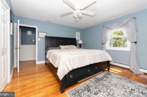 966 Claire Ave, Huntingdon Valley PA 19006-8623 exterior