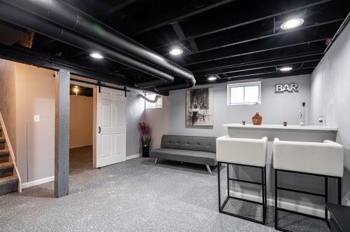 5946 40th St, Milwaukee WI  53209-3923 exterior