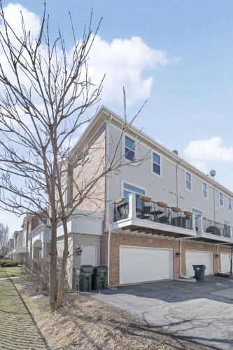 4662 Lamon Ave, Chicago IL 45740-2033 exterior