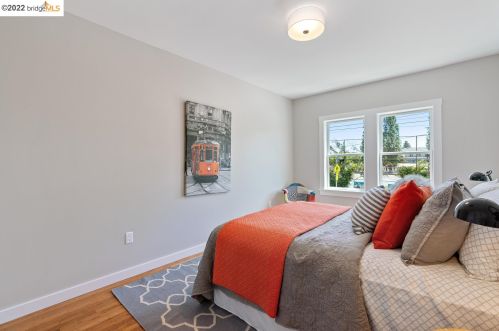 1715 Ashby Ave, Berkeley CA 94703-2131 exterior