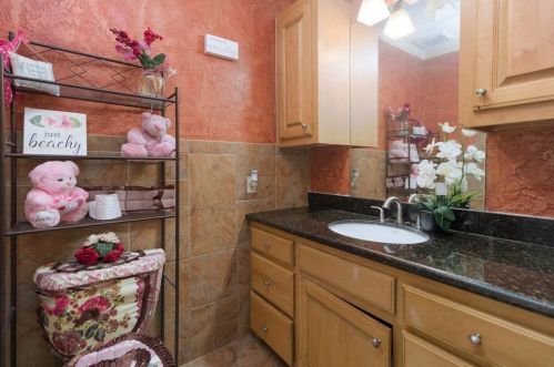 7002 Foxvalley Ln, Humble TX exterior