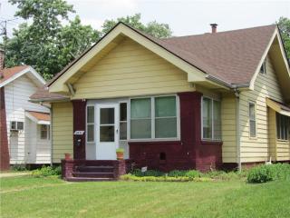 4841 Guilford Ave, Indianapolis IN  46205-1957 exterior