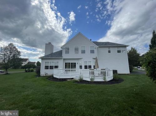 1706 Lafayette Dr, Jamison PA 18929-1643 exterior