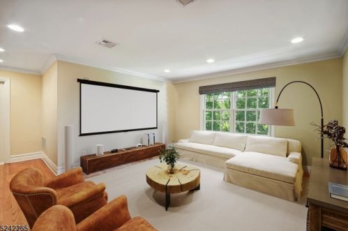 40 Linden Ln, Chatham Township NJ 07928-1654 exterior