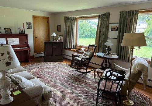 90 Community Dr, Concord NH 03303-1407 exterior