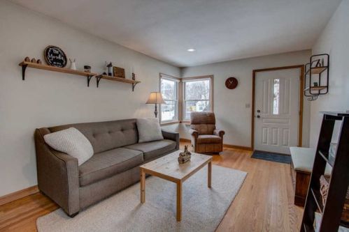 3409 Griffin Ave, Milwaukee WI  53207-5028 exterior