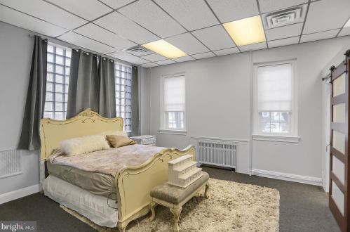 301 Penn St, Huntingdon PA 16652-1609 exterior