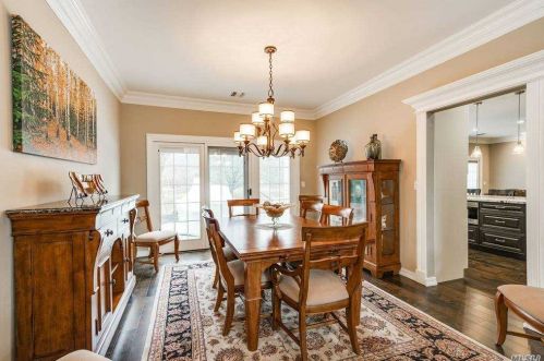 90 Hamlet Dr, Commack NY 11725-4438 exterior