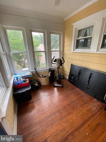 317 Oakland Ave, Camden NJ 08107-1211 exterior